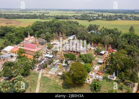 Luftaufnahme des Campus des Khmer-Tempels Bung Coc, SoC Trang, Vietnam Stockfoto