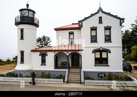 Whidbey Island, WA, USA - 20. August 2021: Admirality Head Lighthouse Interpretive Center Stockfoto