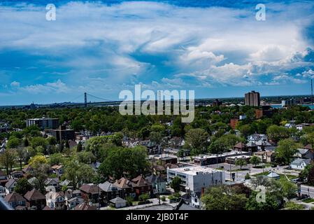 Panoramafild der Westseite von Windsor Ontario mit Blick auf Detroit Michigan Stockfoto