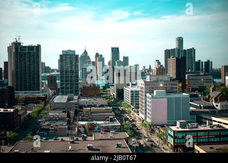 Panoramafild der Westseite von Windsor Ontario mit Blick auf Detroit Michigan Stockfoto