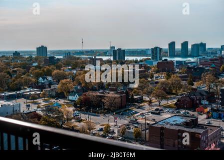 Panoramafild der Westseite von Windsor Ontario mit Blick auf Detroit Michigan Stockfoto