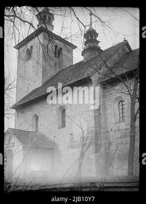 Wysocice Kirche Saint. Nicholk, Blick aus dem Südosten unbekannt Stockfoto