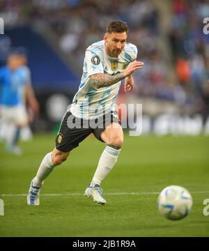 London, Großbritannien. 01.. Juni 2022. 01 Jun 2022 - Italien gegen Argentinien - Finalissima 2022 - Wembley-Stadion Lionel Messi während des Spiels gegen Italien im Wembley-Stadion. Bildnachweis : © Mark Pain / Alamy Live News Stockfoto