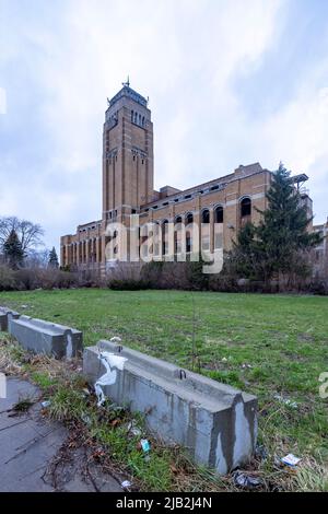 Verlassene ehemalige US-amerikanische Motoren-Weltzentrale, Plymouth Road Office Center (PROC), Detroit, Michigan, USA Stockfoto