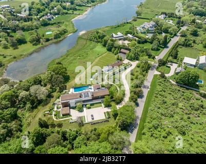 Luftaufnahme der 11 Cove Hollow Farm Road und Umgebung Stockfoto
