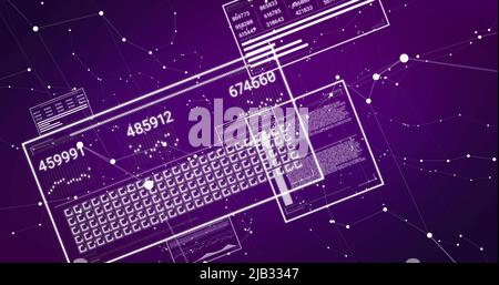 Bild von sich ändernden Zahlen und Datenverarbeitung auf Computerbildschirmen auf violettem Hintergrund Stockfoto