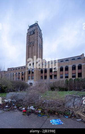 Verlassene ehemalige US-amerikanische Motoren-Weltzentrale, Plymouth Road Office Center (PROC), Detroit, Michigan, USA Stockfoto