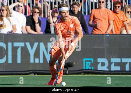 MALDEN, NIEDERLANDE - 2. JUNI: Derck de Vilder aus den Niederlanden während des FIH Pro League-Spiels zwischen den Niederlanden und Argentinien im Sportkomplex De Kluis am 2. Juni 2022 in Malden, Niederlande (Foto von Rene Nijhuis/Orange Picics) Credit: Orange Pics BV/Alamy Live News Stockfoto