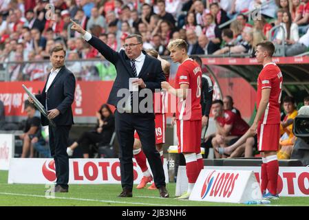 BRESLAU, POLEN - 1. JUNI 2022: UEFA Nations League Division Ein Spiel der Gruppe 4 Polen gegen Wales 2:1. In Aktion Czeslaw Michniewicz Cheftrainer von Polen ein Stockfoto