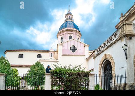 Argentinien, Salta - April 14. 2022: Kathedrale von Salta Stockfoto