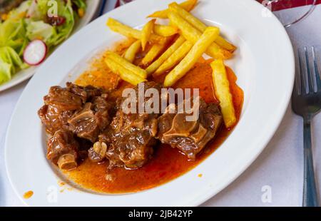 Fleisch für Stierschwanzeintopf Rabo de toro Spanien Stockfoto