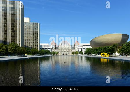 New York State Capitol Gebäude in der Innenstadt von Albany, New York NY, USA. Das Gebäude wurde 186 im Stil der Neuromanik und der Neorenaissance erbaut Stockfoto