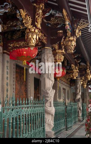 Innenraum des historischen Thian Hock Keng Tempels in Telok Ayer, Singapur Stockfoto