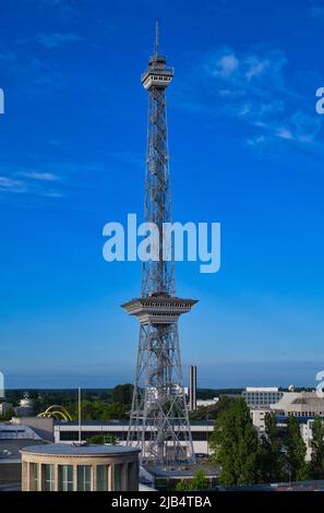 Funkturm im Congress Centrum ICC mit Messegelände, Westend, Charlottenburg, Berlin, Deutschland Stockfoto