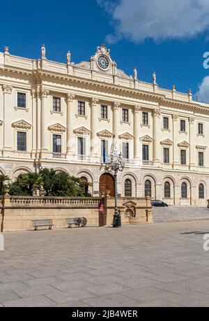 Neoklassizistischer Palazzo della Provincia, Palast der Provinz Sassari, Piazza Italia, Sassari, Sardinien, Italien Stockfoto