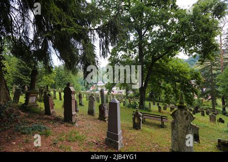 Jüdischer Friedhof Buttenhausen, Grabsteine, mazewa, matzewa, matzewa, denkmal, jüdische Geschichte, geschütztes Kulturdenkmal am Nordhang von Stockfoto