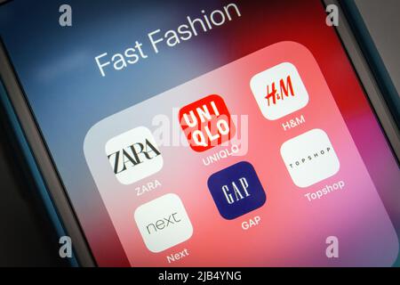 Kumamoto, Japan - Apr 29 2020: ZARA, UNIQLO, H&M, Next, GAP & TOPSHOP auf iOS. Fast Fashion Retailers Concept Stockfoto