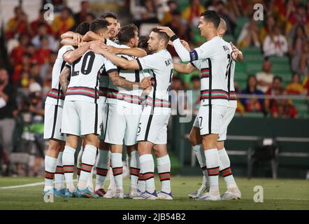 Ricardo Horta aus Portugal feiert ein Tor mit Teamkollegen 1-1 während der UEFA Nations League, Liga A - Gruppe A2 Fußballspiel zwischen Spanien und Portugal am 2. Juni 2022 im Benito Villamarin Stadion in Sevilla, Spanien - Foto Laurent Lairys / DPPI Stockfoto