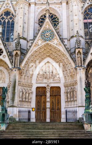 Nancy, Frankreich - 1. Juni 2022: Blick auf die Kirche Cordeliers im historischen Stadtzentrum von Nancy Stockfoto