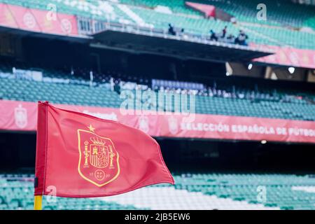 Allgemeine Ansicht der Eckflagge während der UEFA Nations League, Liga A - Gruppe A2 Fußballspiel zwischen Spanien und Portugal am 2. Juni 2022 im Benito Villamarin Stadion in Sevilla, Spanien - Foto: Joaquin Corchero/DPPI/LiveMedia Stockfoto