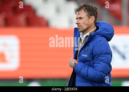 ALMERE - Niederlande U19 Trainer Bert Konterman während des UEFA Europameisterschafts-Qualifikationsspiel zwischen den Niederlanden U19 und Serbien U19 im Yanmar-Stadion am 1. Juni 2022 in Almere, Niederlande. ANP | NIEDERLÄNDISCHE HÖHE | GERRIT AUS KÖLN Stockfoto