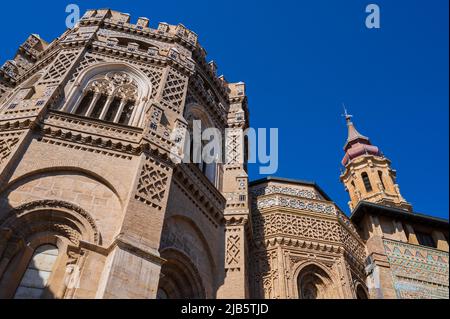 Die Kathedrale des Erlösers oder La Seo de Zaragoza ist eine römisch-katholische Kathedrale in Zaragoza, in Aragon, Spanien Stockfoto