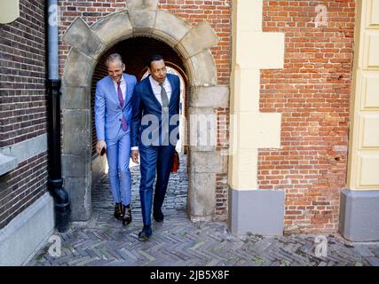 Den Haag, Niederlande. 3.. Juni 2022. 2022-06-03 09:48:02 DEN HAAG - Franc Weerwind Minister für Rechtsschutz bei der Ankunft am Binnenhof für den wöchentlichen Ministerrat. ANP ROBIN UTRECHT netherlands Out - belgium Out Credit: ANP/Alamy Live News Credit: ANP/Alamy Live News Credit: ANP/Alamy Live News Stockfoto