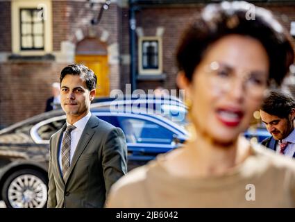Den Haag, Niederlande. 3.. Juni 2022. 2022-06-03 10:20:24 DEN HAAG - Rob Jetten, Minister für Klima und Energie bei der Ankunft am Binnenhof für den wöchentlichen Ministerrat. ANP ROBIN UTRECHT netherlands Out - belgium Out Credit: ANP/Alamy Live News Stockfoto