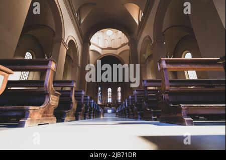 Italien, Den 2. Juni 2022. Die Kirche von Sant'Antonio di Padova im Zentrum von Predappio in der Provinz Forli Cesena in der Emilia Romagna Stockfoto