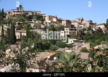 Blick auf Deja im nordwestlichen Tramuntana-Gebirge auf der Baleareninsel Mallorca, Spanien Stockfoto