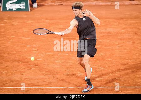 Paris, Frankreich. 03.. Juni 2022. Alexander ZVEREV aus Deutschland während des dreizehnten Tages von Roland-Garros 2022, French Open 2022, Grand Slam Tennisturnier am 03. Juni 2022 im Roland-Garros-Stadion in Paris, Frankreich - Foto Matthieu Mirville / DPPI Credit: DPPI Media/Alamy Live News Stockfoto