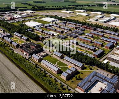 2022-06-03 15:30:12 TER APEL - Drohnenfoto des Aufnahmezentrums für Asylbewerber in Ter Apel. ANP SEM VAN DER WAL niederlande Out - belgien Out Stockfoto