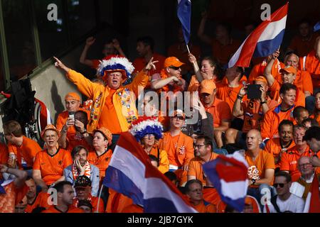 Brüssel, Belgien. 03.. Juni 2022. BRÜSSEL - Orange Fans während des UEFA Nations League-Spiels zwischen Belgien und den Niederlanden im König-Baudouin-Stadion am 3. Juni 2022 in Brüssel, Belgien. KOEN VAN WEEL Credit: ANP/Alamy Live News Stockfoto