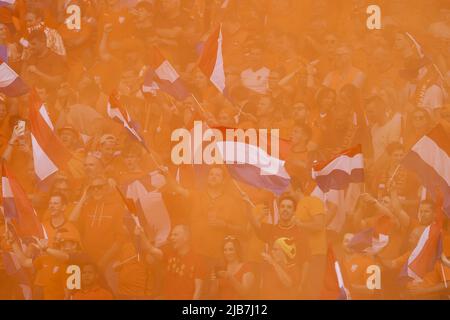 Brüssel, Belgien. 03.. Juni 2022. BRÜSSEL - die Orange Legion während des Spiels der UEFA Nations League zwischen Belgien und den Niederlanden im König-Baudouin-Stadion am 3. Juni 2022 in Brüssel, Belgien. KOEN VAN WEEL Credit: ANP/Alamy Live News Stockfoto