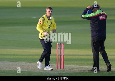 CHESTER LE STREET, GROSSBRITANNIEN. JUN 1. Durhams Scott Borthwick während des Vitality T20 Blast-Spiels zwischen Durham County Cricket Club und Worcestershire am Mittwoch, dem 1.. Juni 2022, im Seat Unique Riverside, Chester le Street. (Kredit: Mark Fletcher | MI News) Kredit: MI Nachrichten & Sport /Alamy Live News Stockfoto