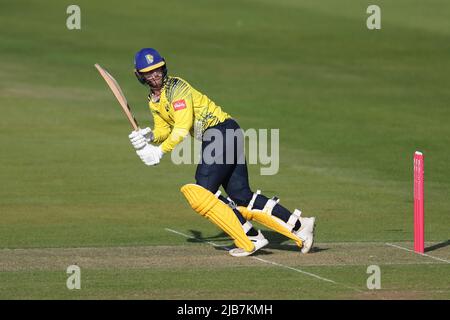 CHESTER LE STREET, GROSSBRITANNIEN. JUN 1. Durhams Graham Clark T20 Blast-Spiel zwischen Durham County Cricket Club und Worcestershire am Mittwoch, den 1.. Juni 2022, im Seat Unique Riverside, Chester le Street. (Kredit: Mark Fletcher | MI News) Kredit: MI Nachrichten & Sport /Alamy Live News Stockfoto