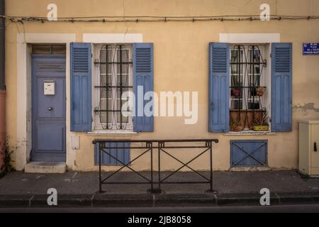 L'Estaque, Marseille, Frankreich, Mai 2022, Blick auf ein Haus am François Maleterre Platz Stockfoto