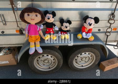 Vide Grenier, Autoboot Verkauf in Frankreich Stockfoto