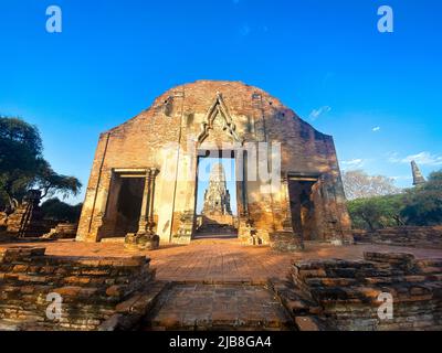 Wat Ratchaburana Ruinentempel im Ayutthaya Historical Park, Thailand Stockfoto