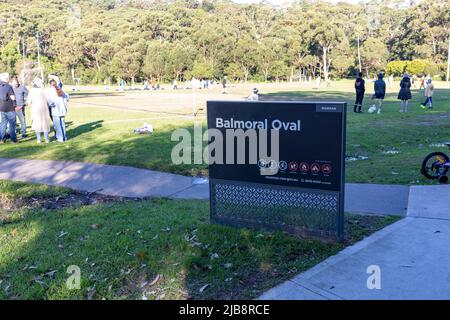 Balmoral Sport oval im Strandvorort Balmoral in Mosman, Sydney, wird für Rugby- und Fußballspiele, NSW, Australien, verwendet Stockfoto