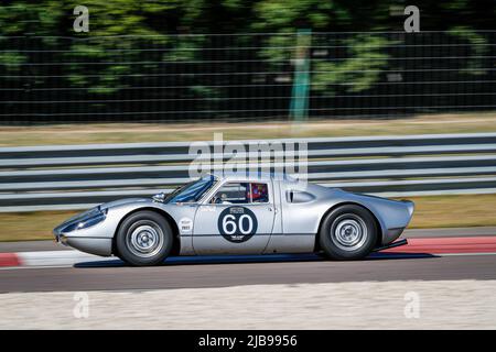 Dijon, Frankreich. 04.. Juni 2022. 60 Peter VÖGELE, (CH), Porsche 904 GTS / 1964, Aktion während des Grand Prix de l'Age d'Or 2022, vom 3. Bis 5. Juni 2022 auf dem Circuit de Dijon-Prenois, in Dijon, Frankreich - Foto Julien Cuer / DPPI Credit: DPPI Media/Alamy Live News Stockfoto