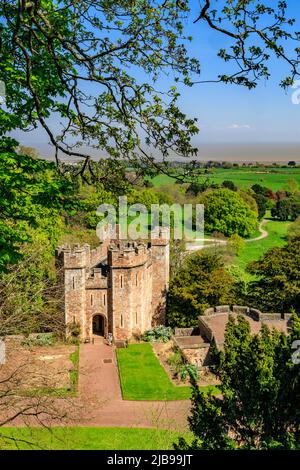 Das Gatehouse in Dunster Castle, Somerset, England, Großbritannien Stockfoto