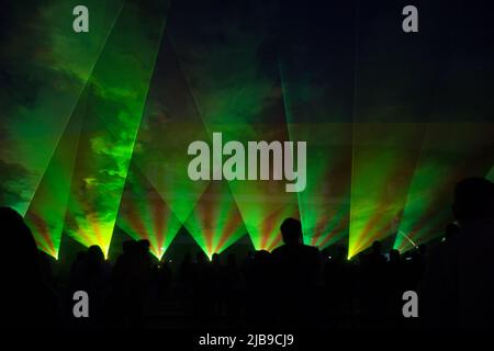 Grüne Laserlichter Stockfoto