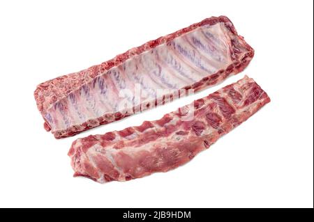 Rohes Fleisch, ganze rohe Schweinerippen. Rohes Schweinefleisch Spare Ribs oder Bauch. Bereit zum Kochen. Rohe Schweineribs Stockfoto