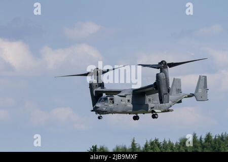 Tokio, Japan. 22.. Mai 2022. Eine Bell Boeing V22 Osprey mit der United States Air Force auf dem Yokota Airbase, Fussa. (Foto von Damon Coulter/SOPA Images/Sipa USA) Quelle: SIPA USA/Alamy Live News Stockfoto
