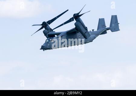Tokio, Japan. 22.. Mai 2022. Eine Bell Boeing V22 Osprey mit der United States Air Force auf dem Yokota Airbase, Fussa. (Foto von Damon Coulter/SOPA Images/Sipa USA) Quelle: SIPA USA/Alamy Live News Stockfoto