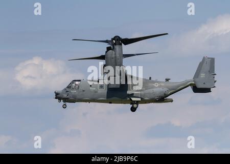 Tokio, Japan. 22.. Mai 2022. Eine Bell Boeing V22 Osprey mit der United States Air Force auf dem Yokota Airbase, Fussa. (Bild: © Damon Coulter/SOPA-Bilder über ZUMA Press Wire) Stockfoto