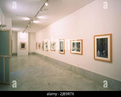 EXPOSICION DE FOTOGRAFIAS EN LA BIENAL DE ARTE CONTEMPORANEO DE SEVILLA - 2004. AUTORIN: CRISTINA GARCIA RODERO. ORT: CENTRO ANDALUZ ARTE CONTEMPORANEO-BIACS 2004. Sevilla. Sevilla. SPANIEN. Stockfoto