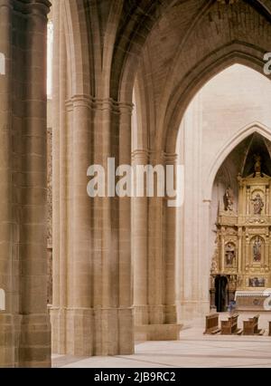 INTERIOR DE LAS NAVES. Lage: CATEDRAL. HUESCA. SPANIEN. Stockfoto