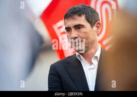 03/06/2022- Italien, Lombardei, Crema, Nicola Fratoianni Sekretär der Partei Sinistra Italiana, zur Unterstützung des Bürgermeisterkandidaten Stockfoto